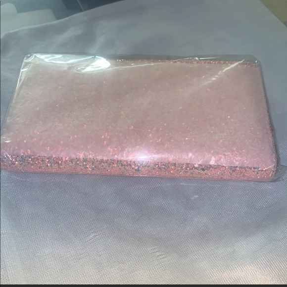 (NEW) Wallet - Picture 3 of 5